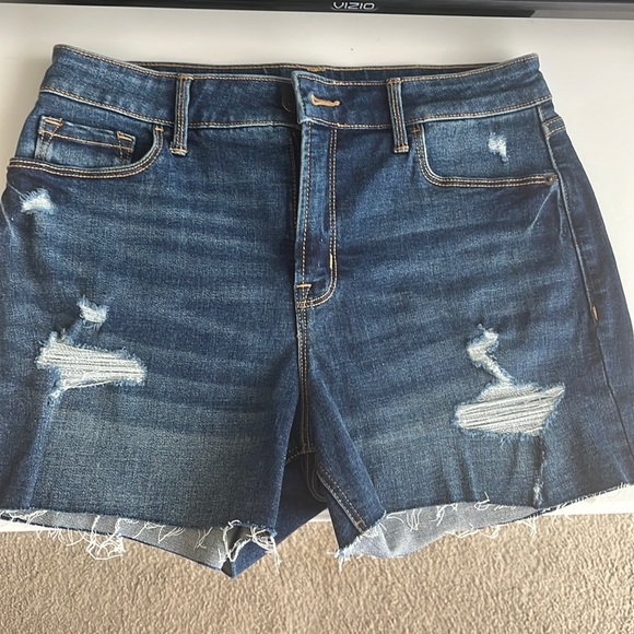 NWOT Old Navy Denim Shorts - Picture 1 of 6
